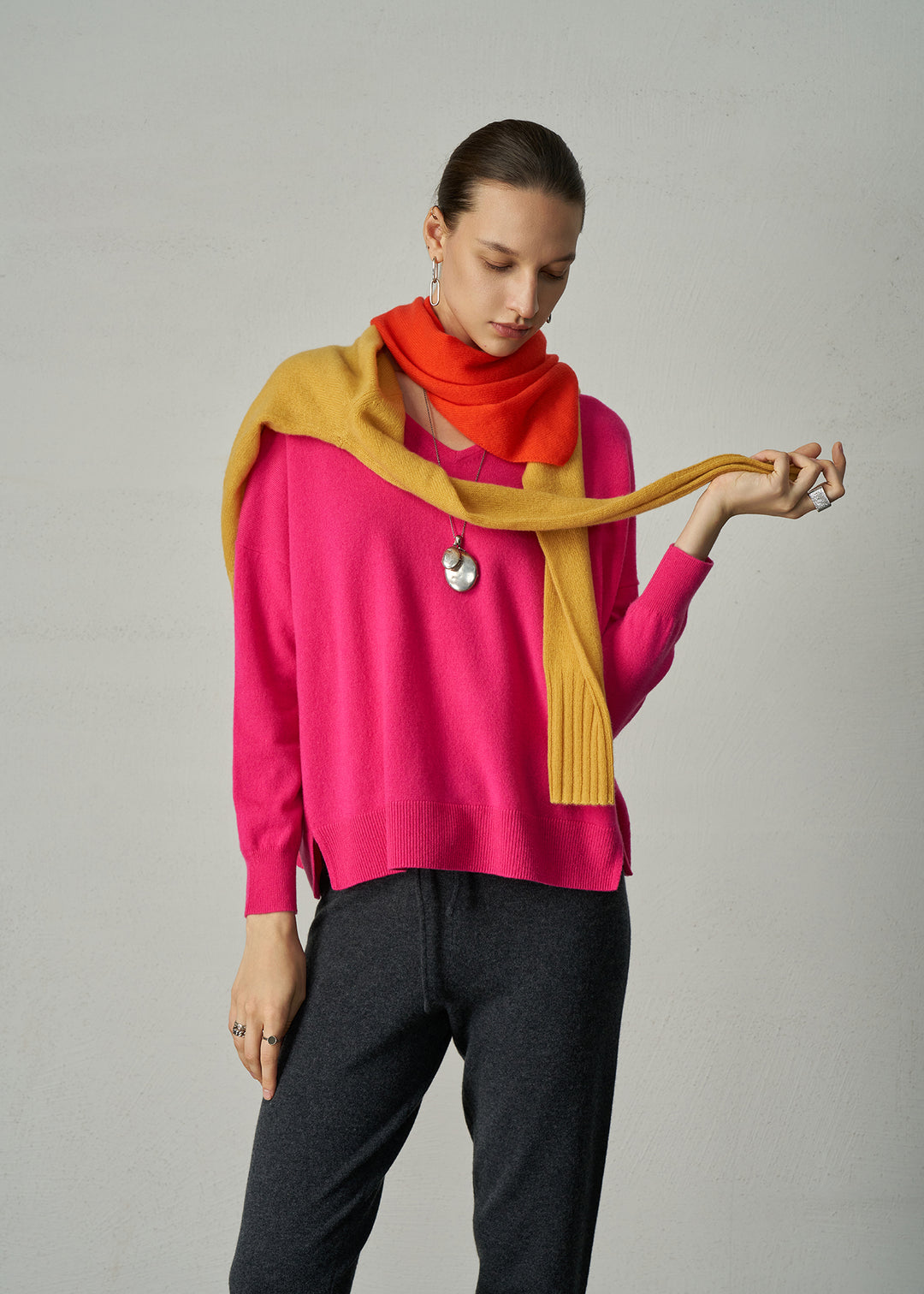 Aleger Cashmere Blend Classic Vee