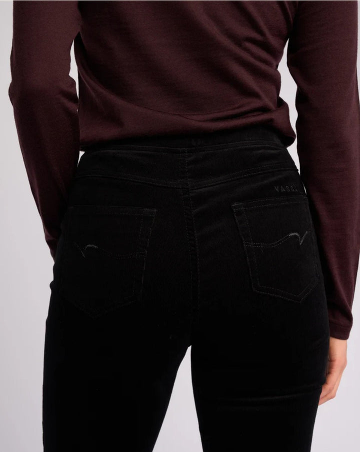 Vassalli Bay Cord Pants -BLK