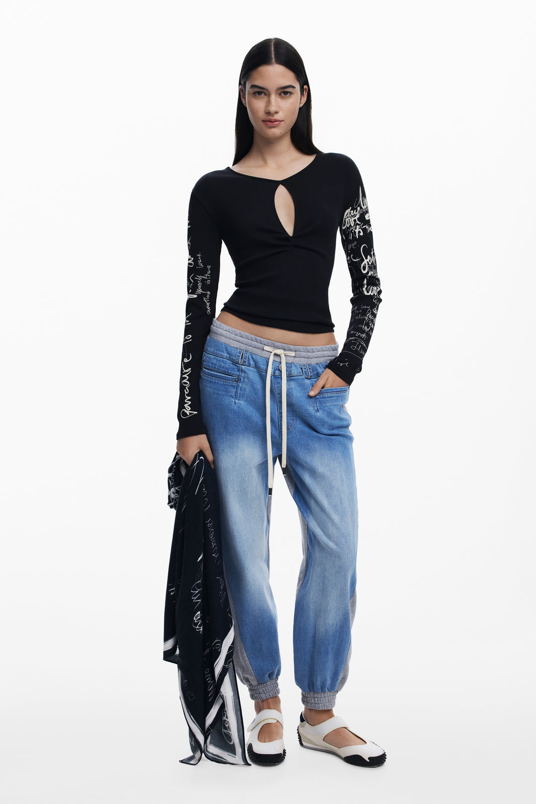 Desigual Key hole lettering Top