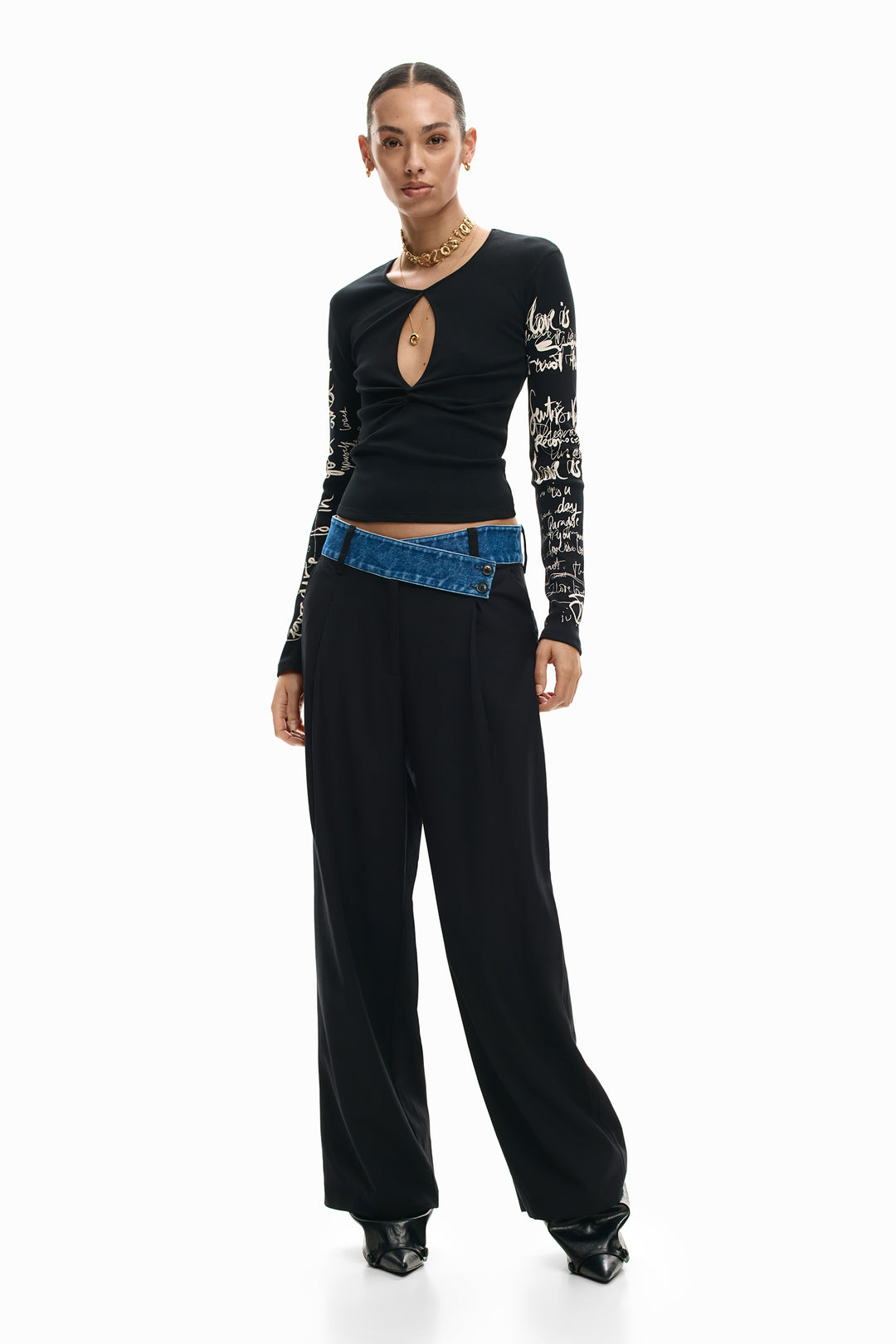 Desigual Key hole lettering Top