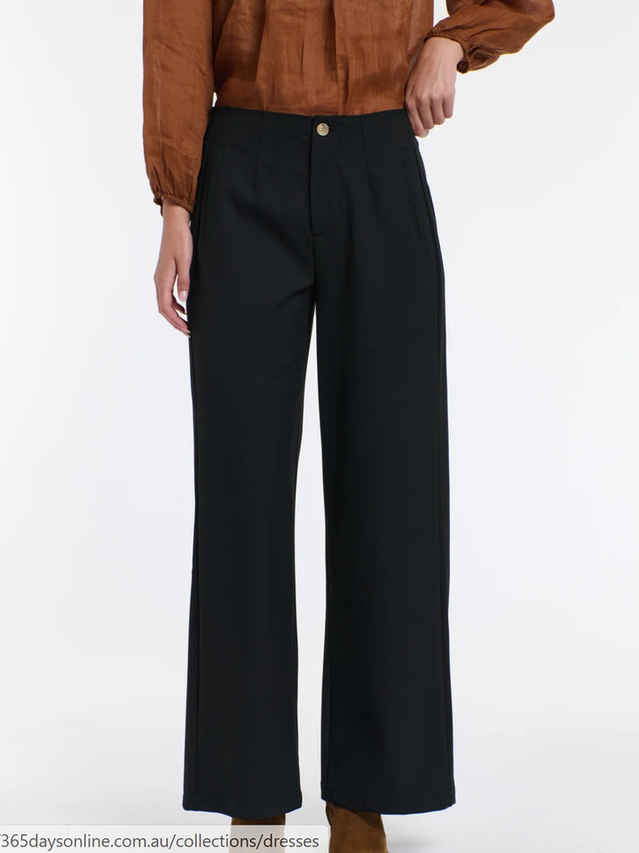 365 Days Mia Wallace Pants - BLK