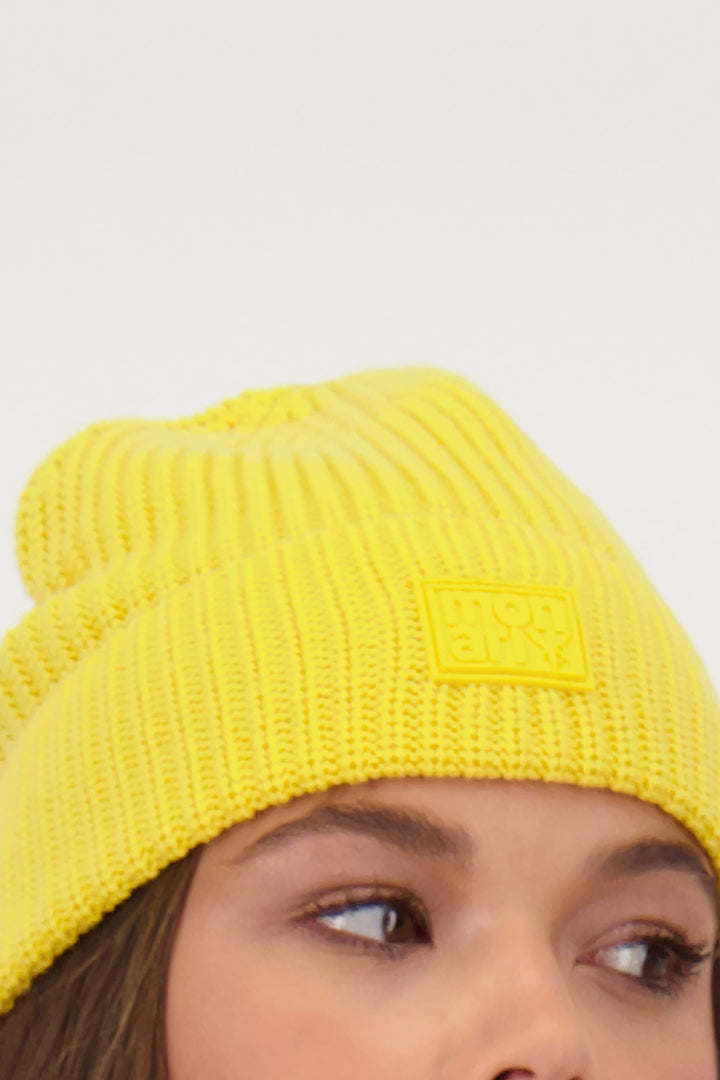 Monari Pearl Knitted Beanie - Honey