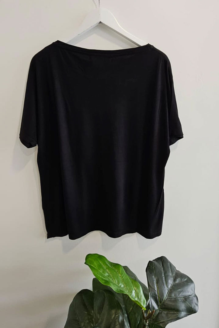 Adine Studio Black Nonchalant Tee