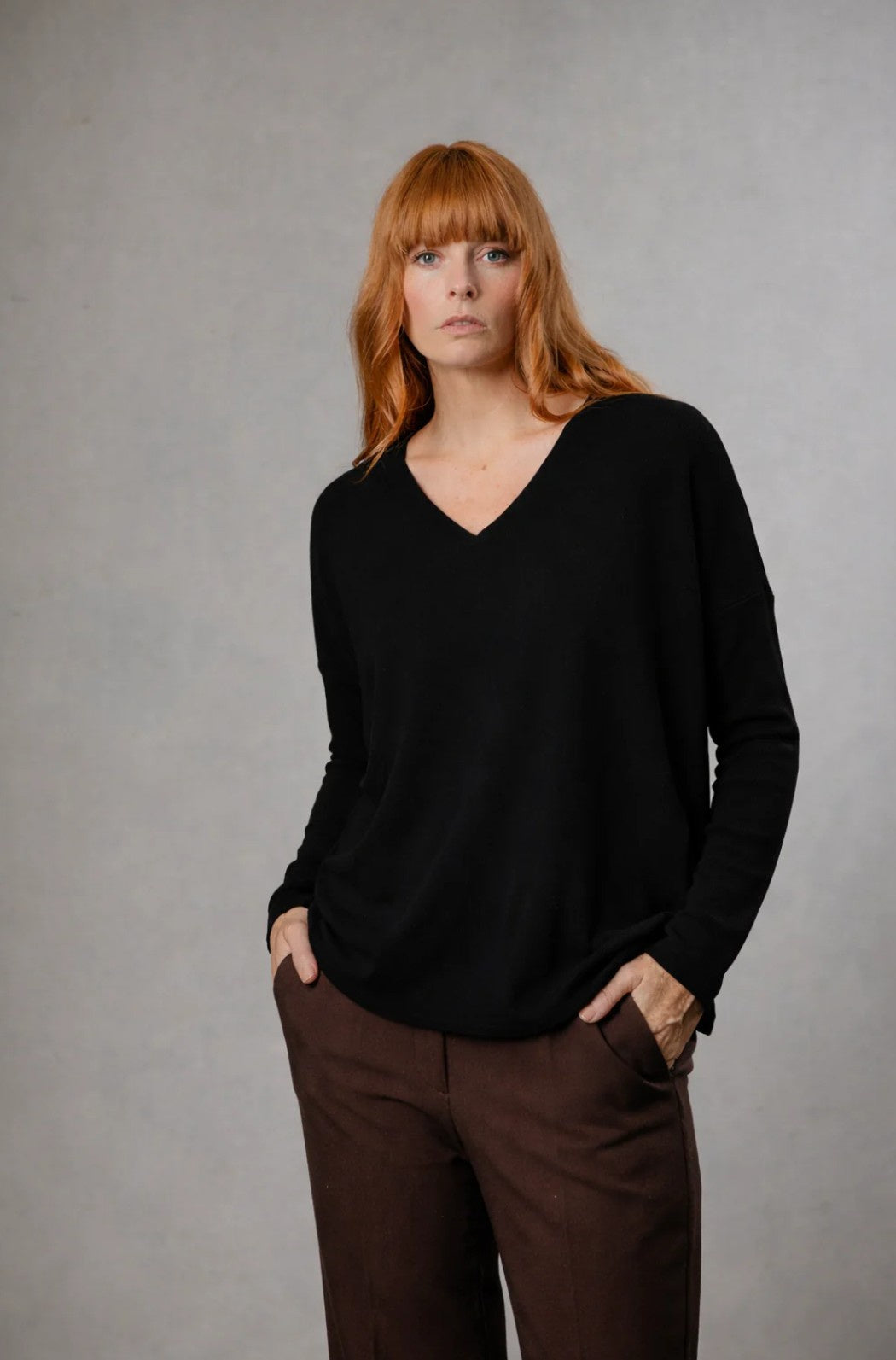 Bridge & Lord Queen Vee Pullover - B