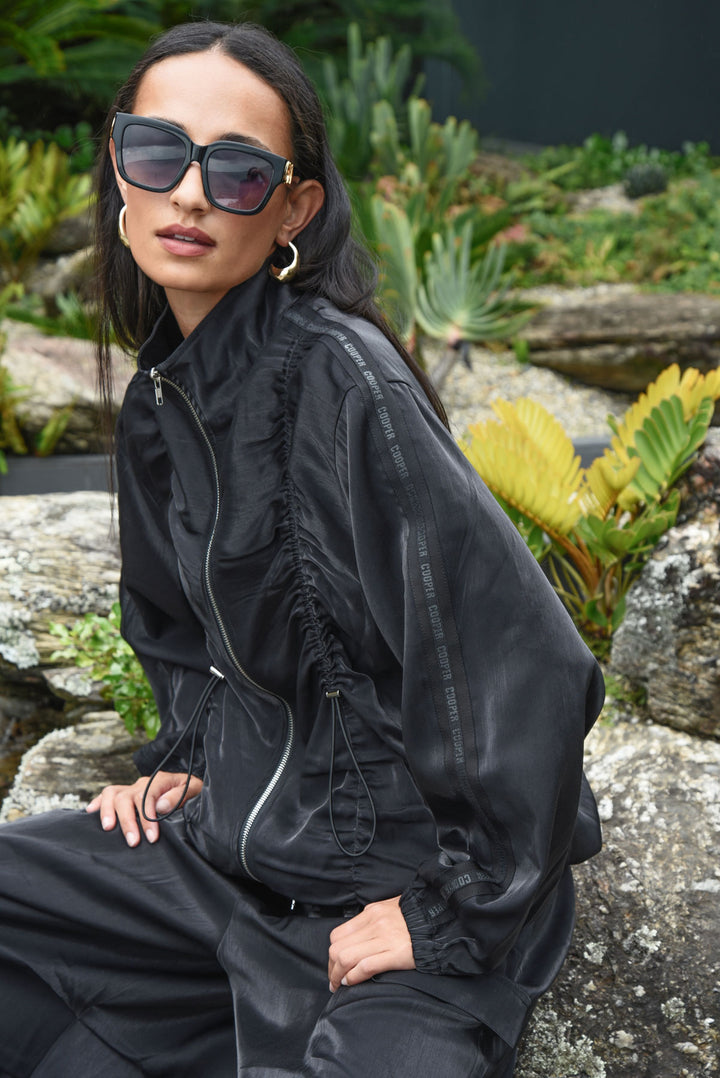 Cooper ZIP TO THE POINT jacket - BLK