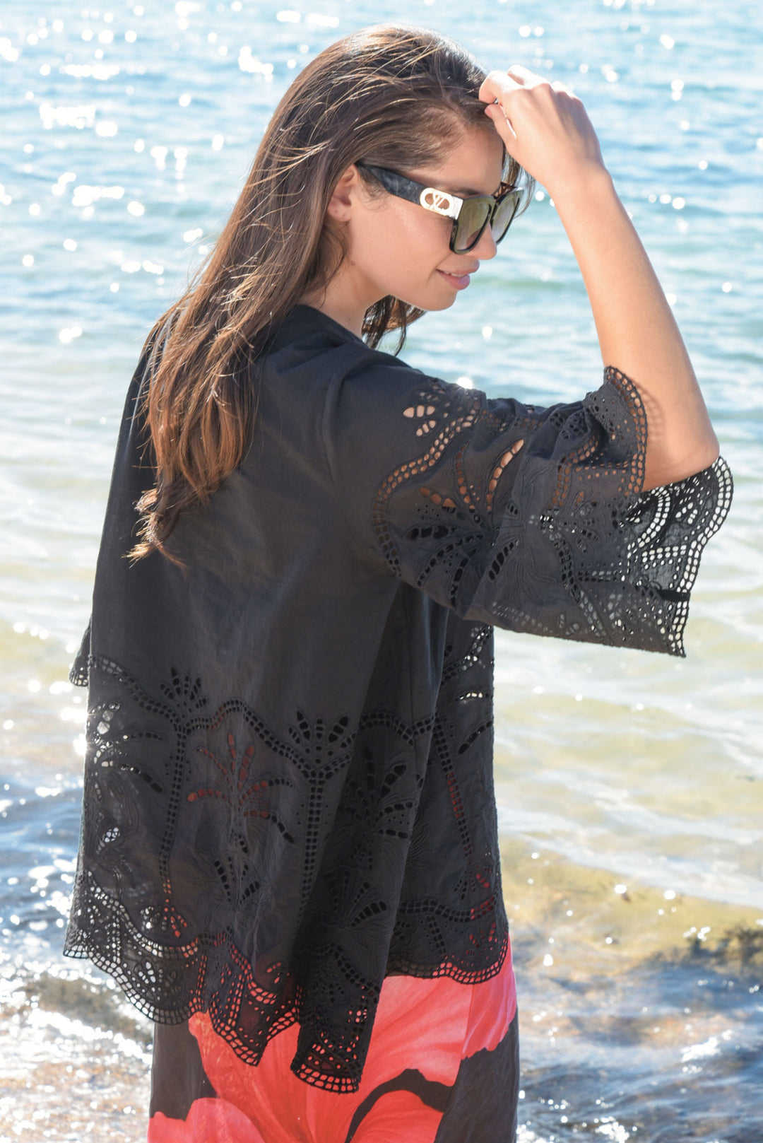 Curate BORDER CONTROL Top