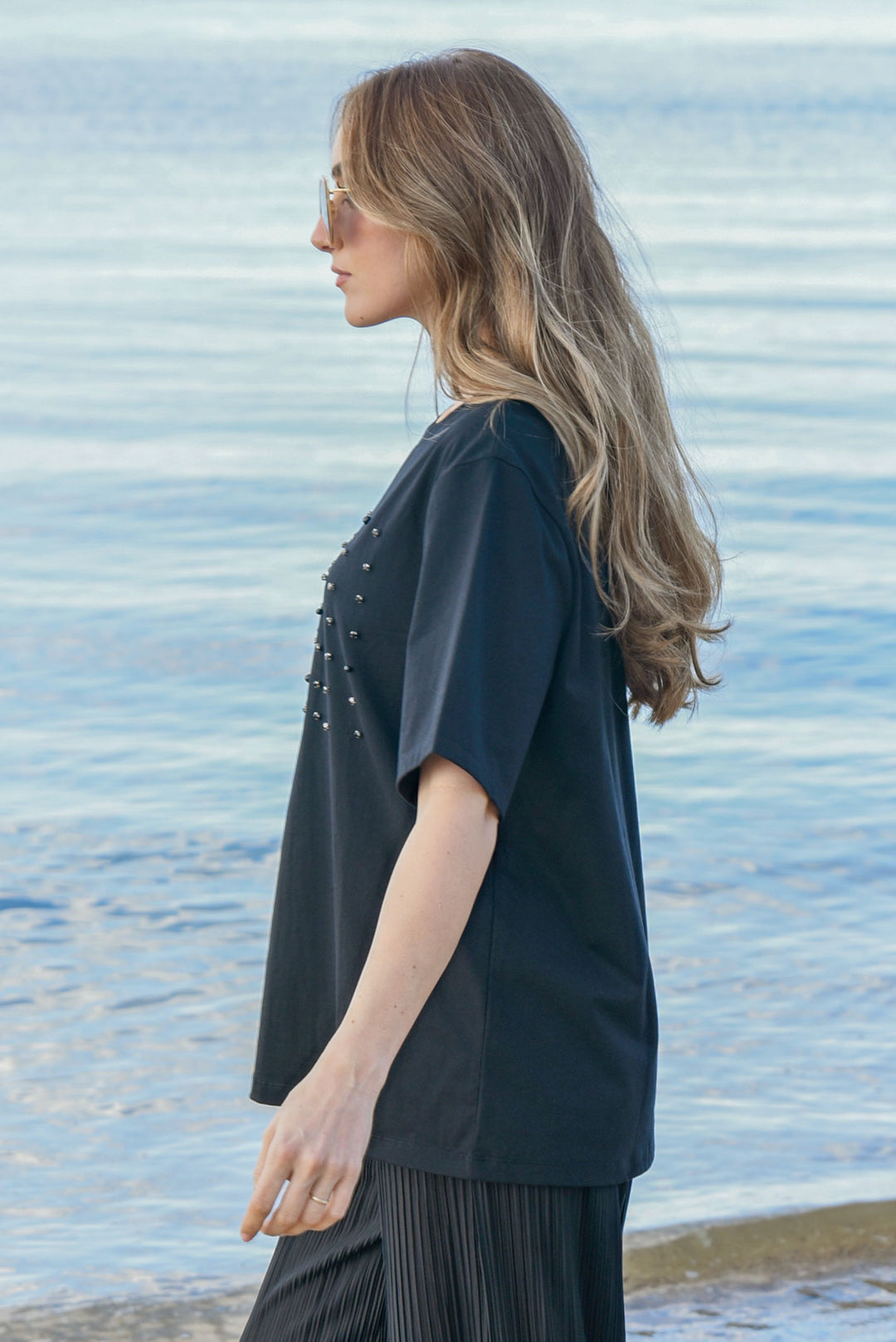 Curate SURROUNDED BY STUDS Black T-Shirt