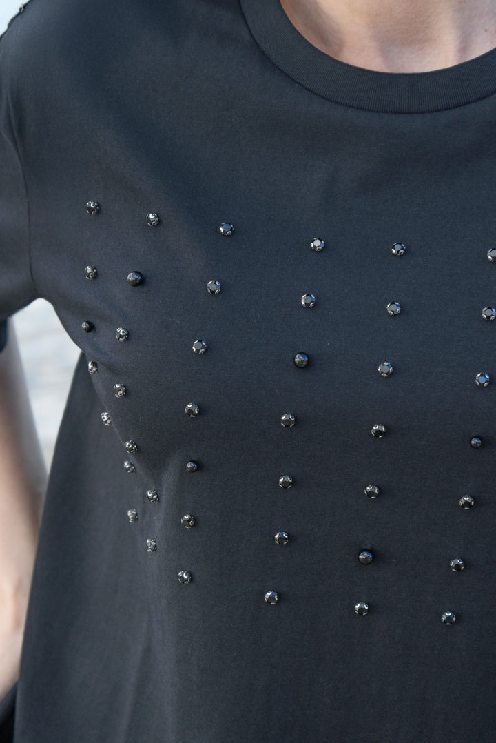 Curate SURROUNDED BY STUDS Black T-Shirt