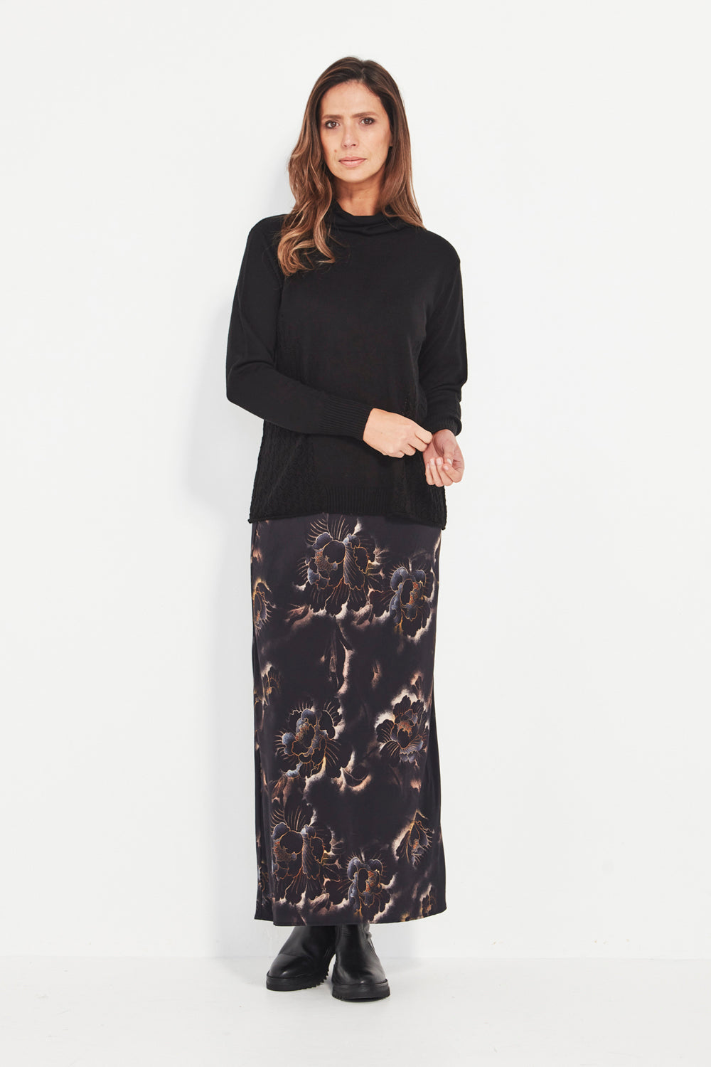 Verge Duchess Sweater - Black