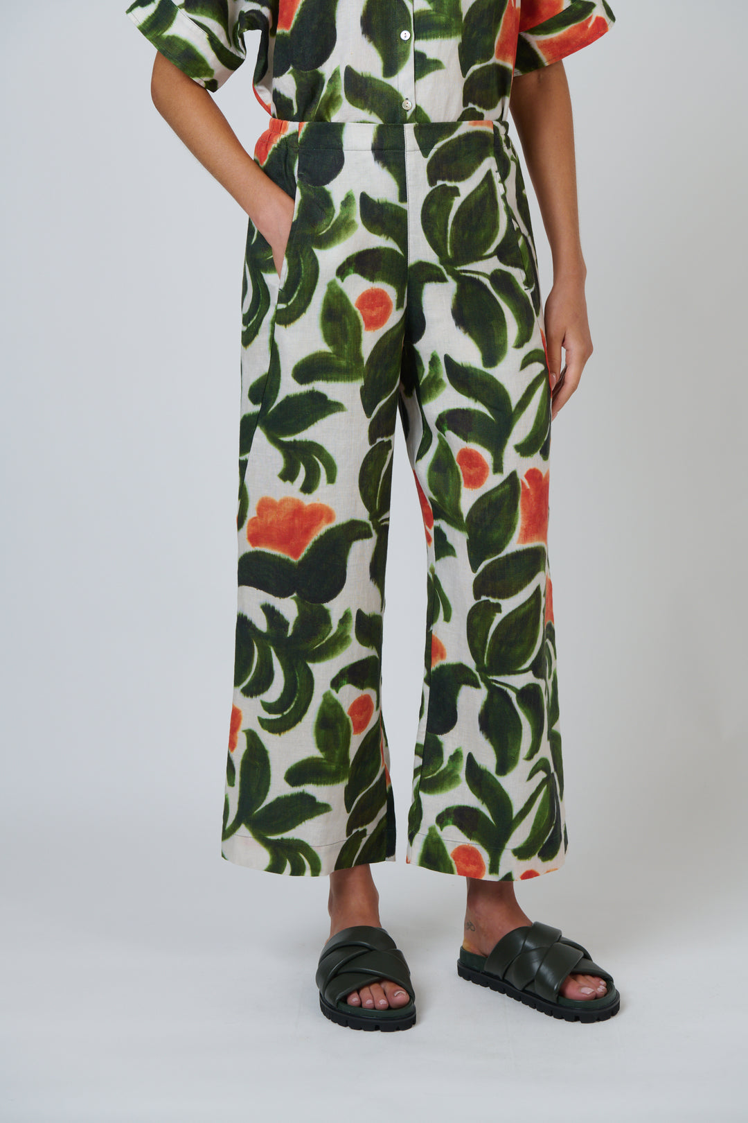 Naturals by O & J Linen Pants - Tuileries