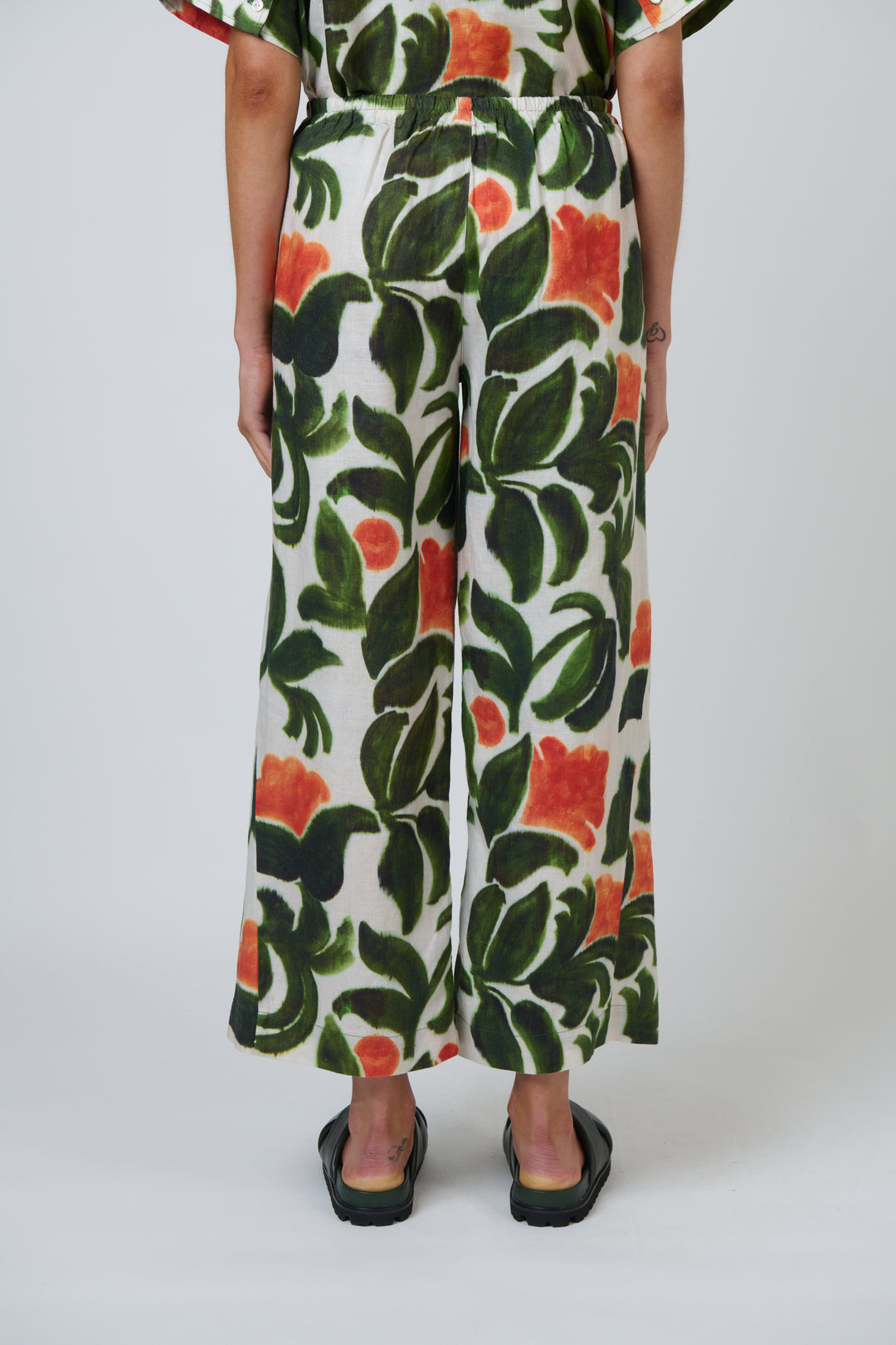 Naturals by O & J Linen Pants - Tuileries