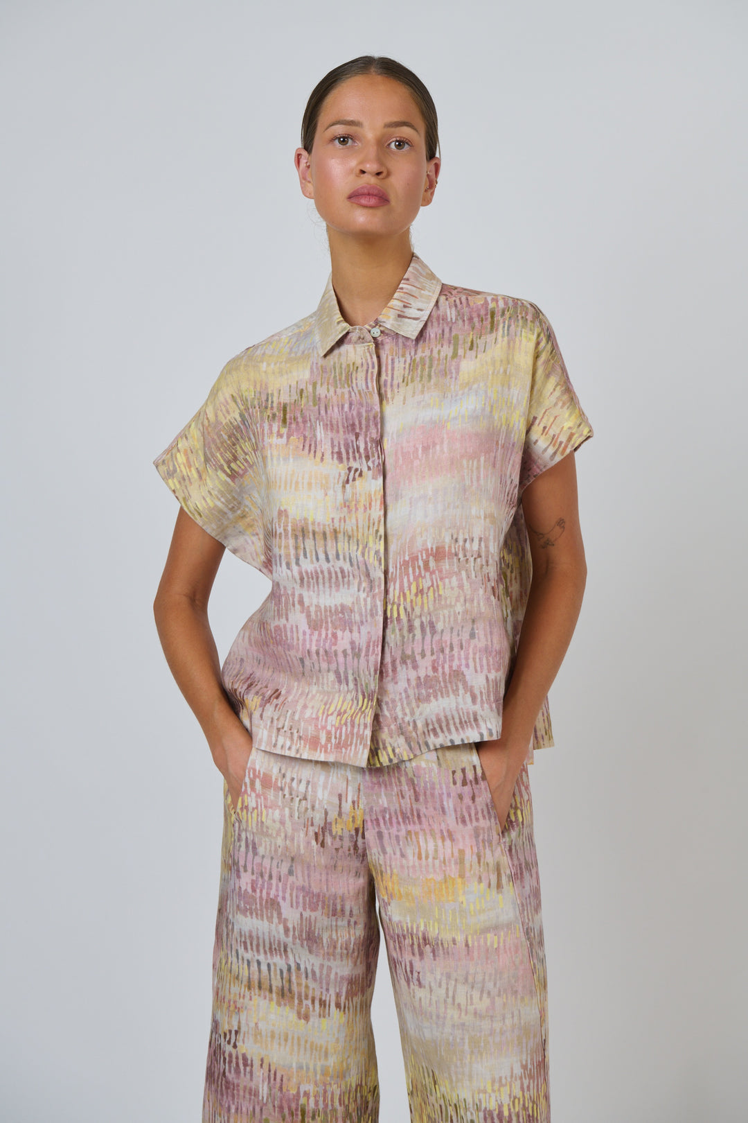 Naturals by O & J Linen Top - Jardin