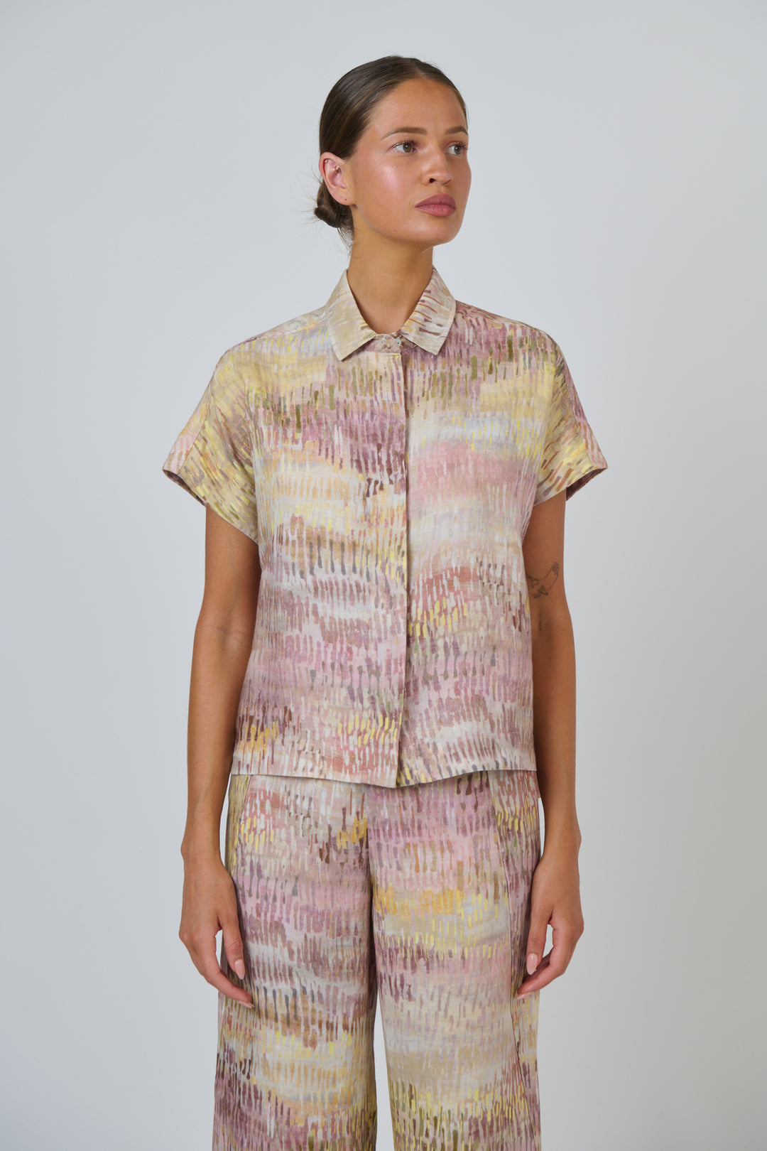 Naturals by O & J Linen Top - Jardin