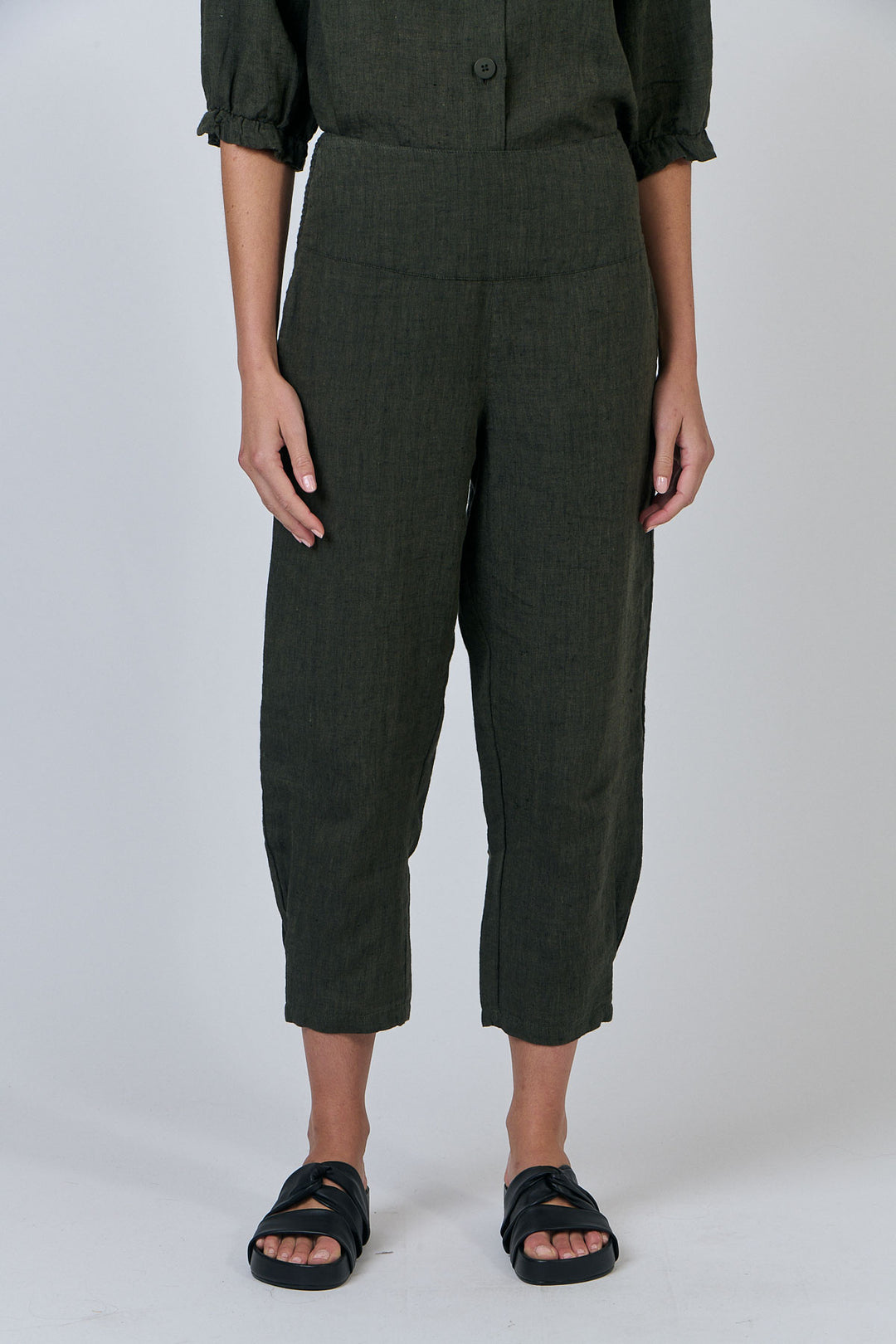 Naturals by O & J Cropped Linen Pants
