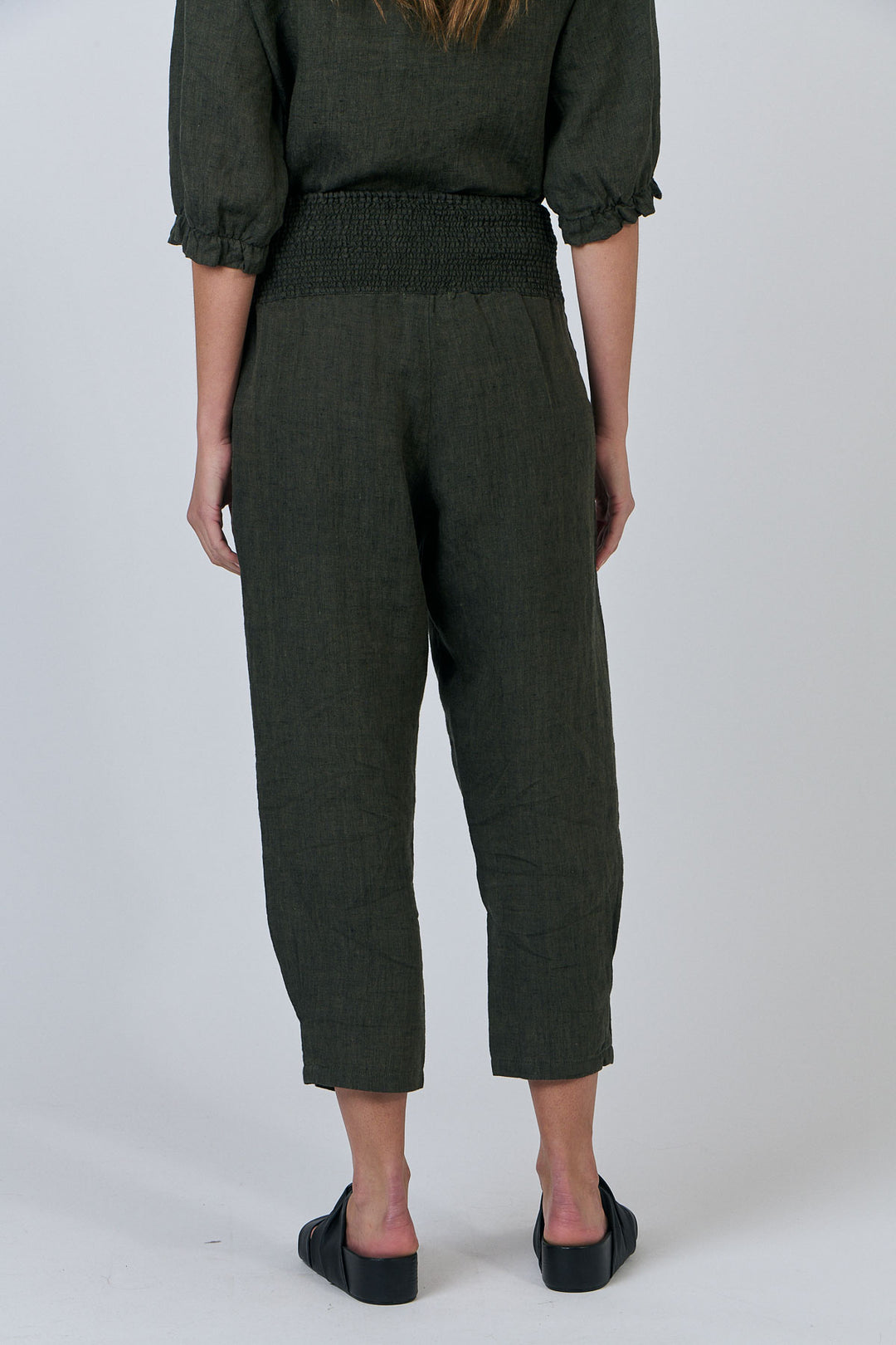 Naturals by O & J Cropped Linen Pants