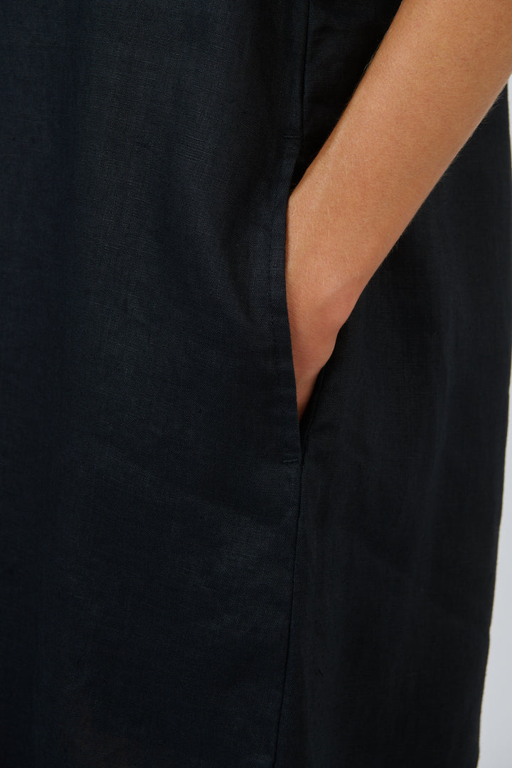Naturals by O & J Linen Dress - Black