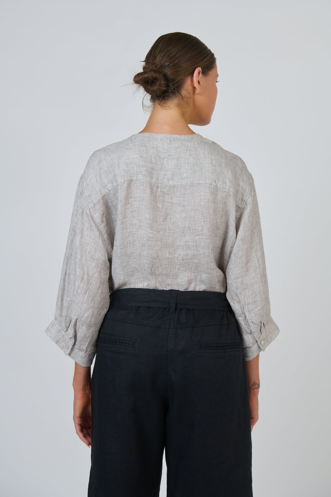 Naturals by O & J Linen Blouse - Chai