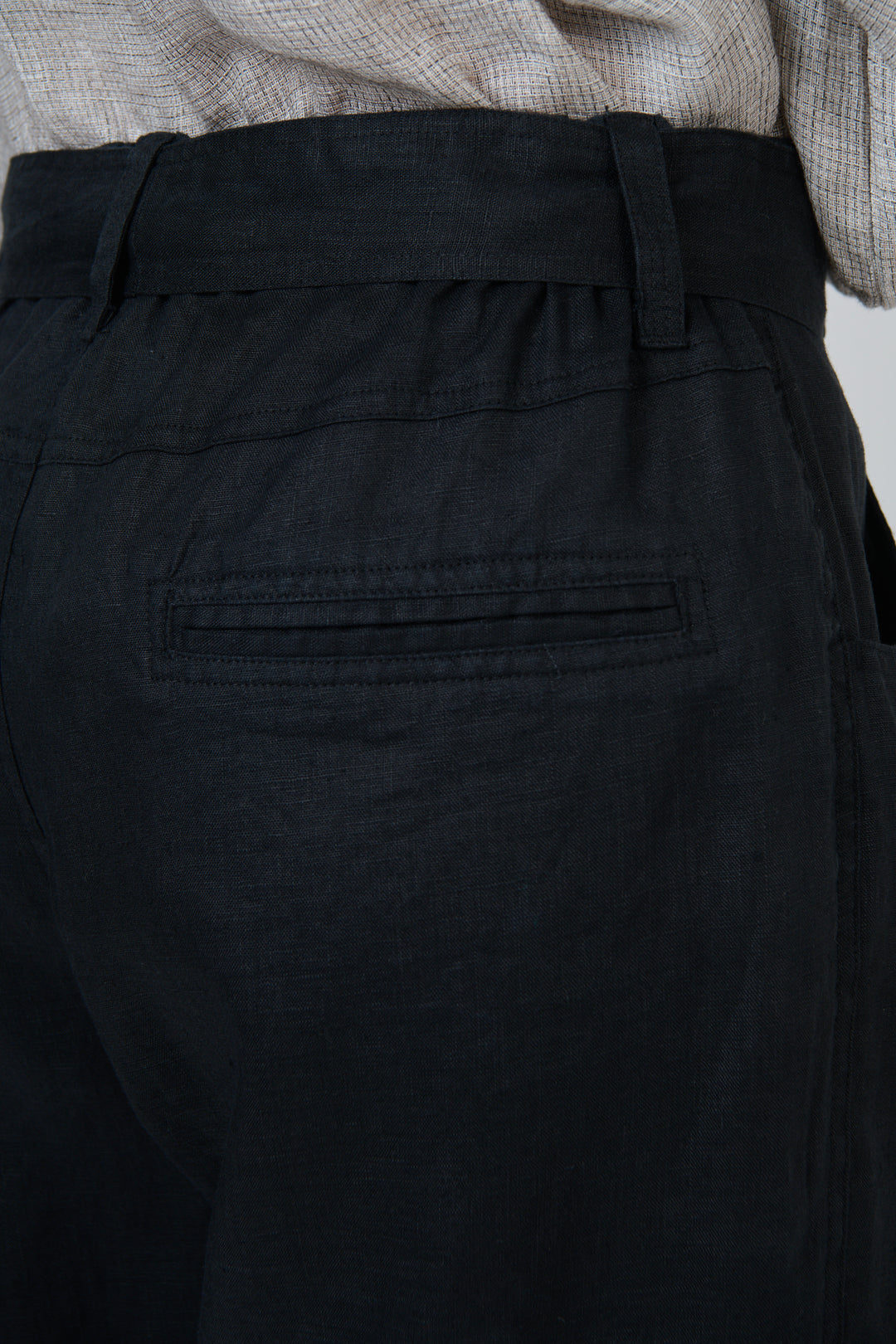 Naturals by O & J Linen Shorts - Blk
