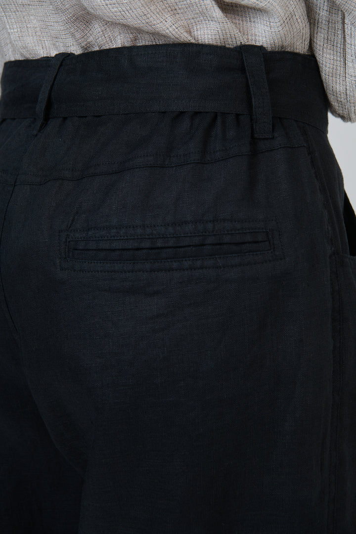 Naturals by O & J Linen Shorts - Blk