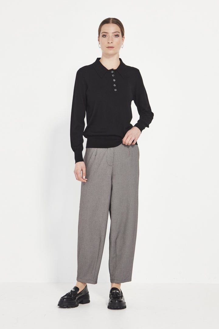 Verge Valley Sweater - Black