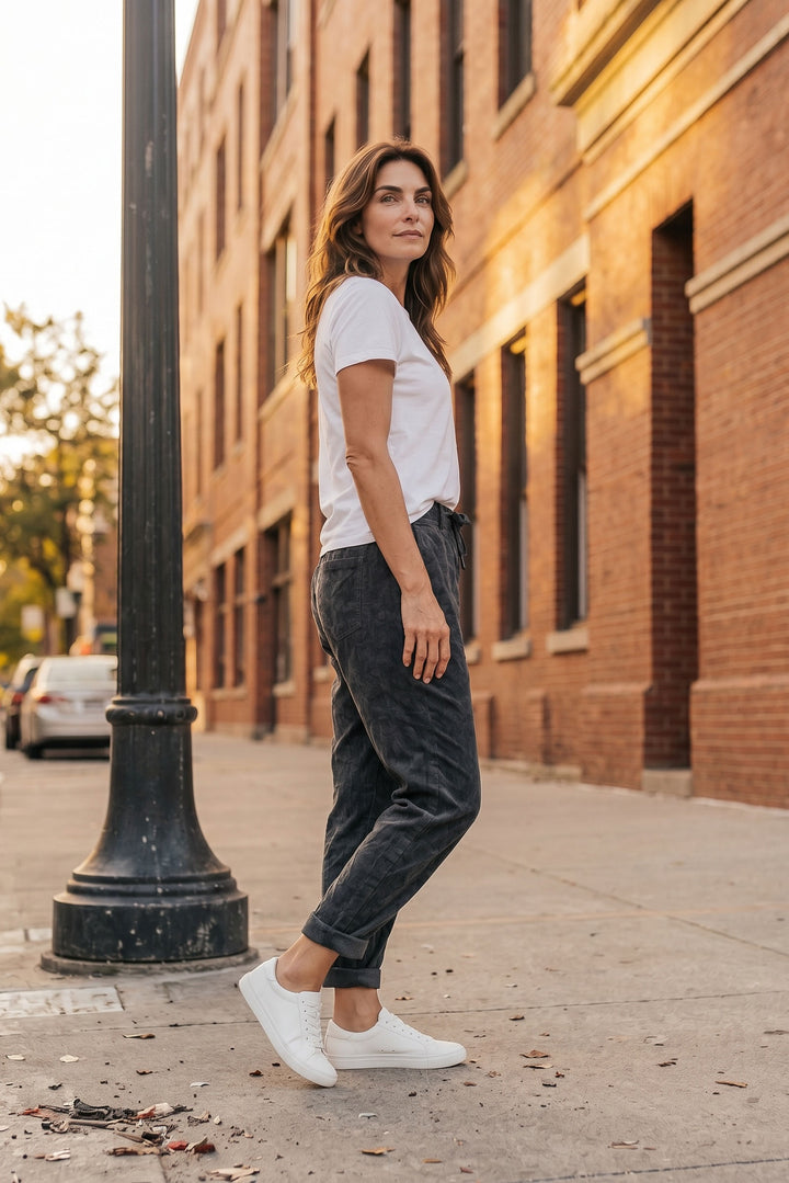 Amici Velito Corduroy Pant - BL
