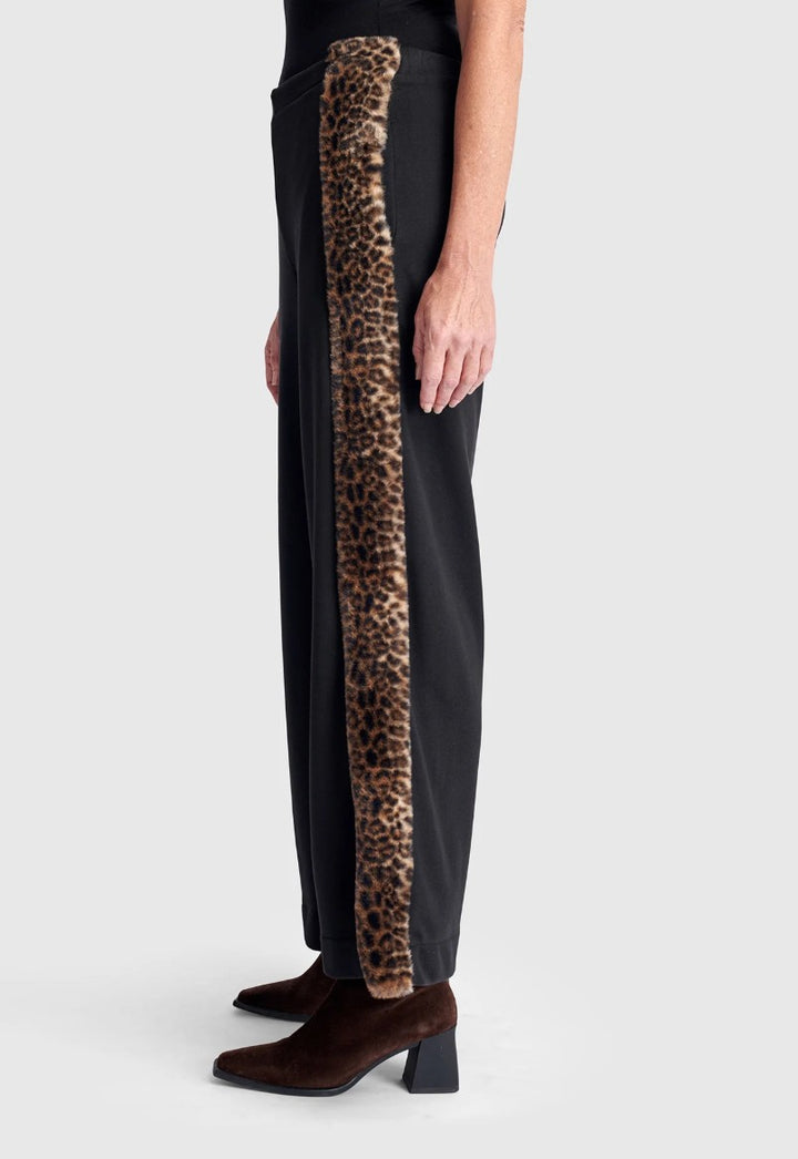 Alembika Urban Strut Relaxed Pants